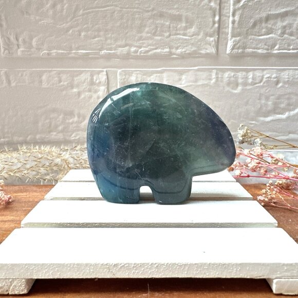 Gorgeous Fluorite Bear Carving - Picture 1 of 8